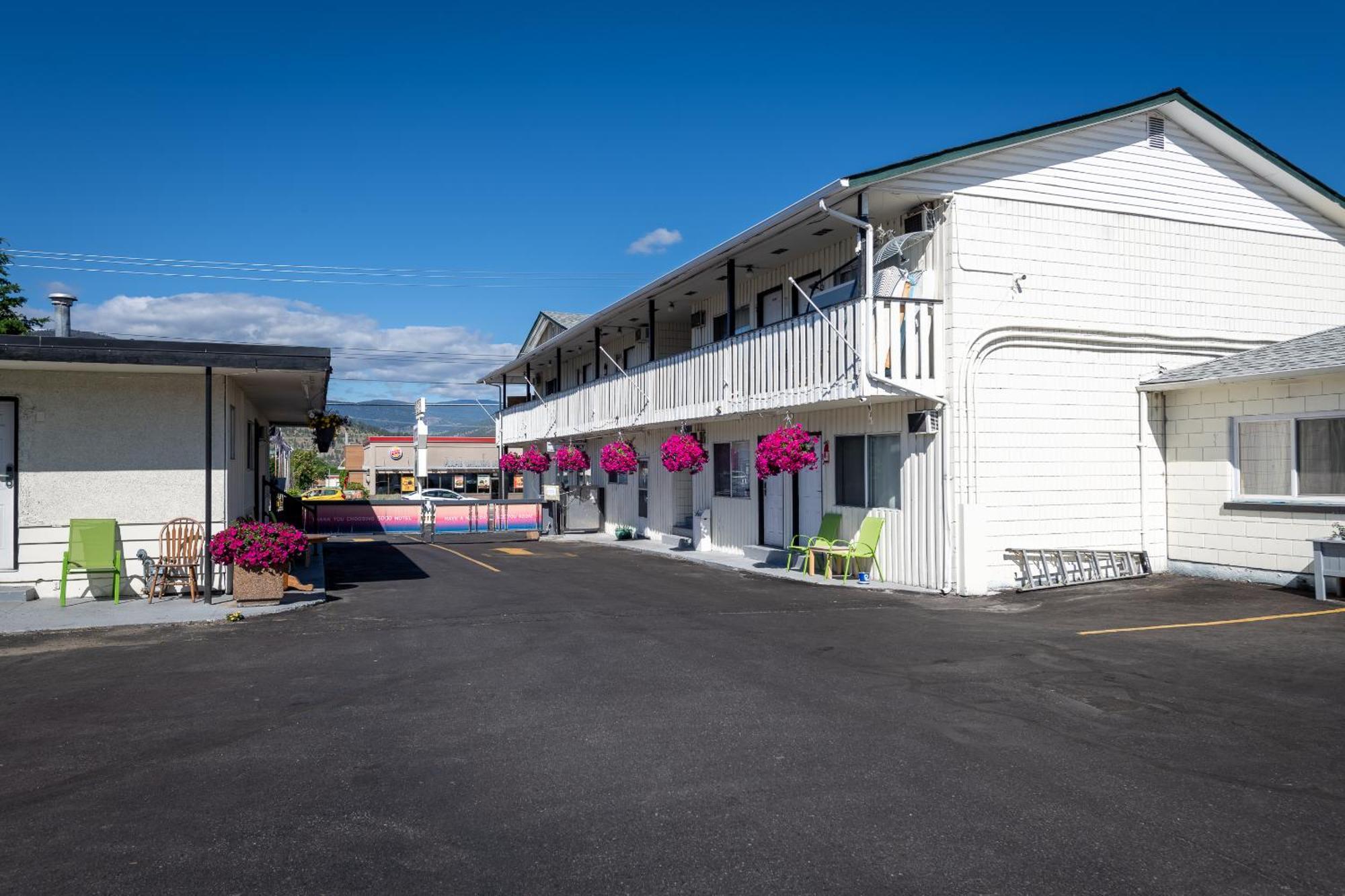5000 Motel Penticton Exteriör bild